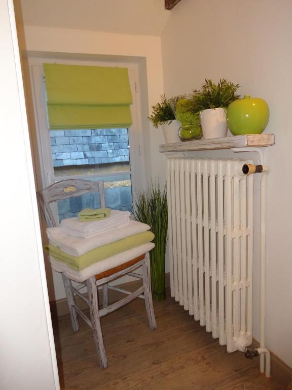 Hotel Le P'Tit Beaumont Room photo